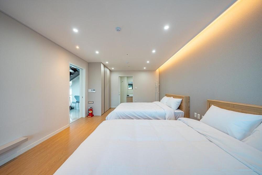 Jecheon The Shine Cheongpung 호텔 객실 사진