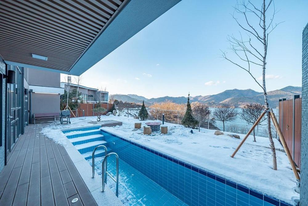 Jecheon The Shine Cheongpung 호텔 객실 사진