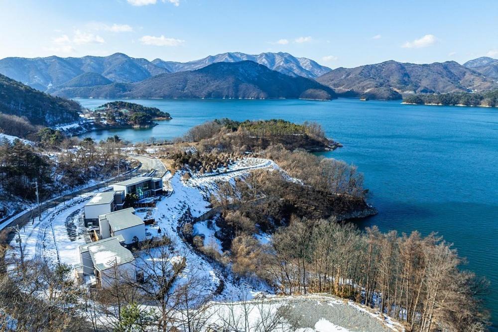 Jecheon The Shine Cheongpung 호텔 외부 사진