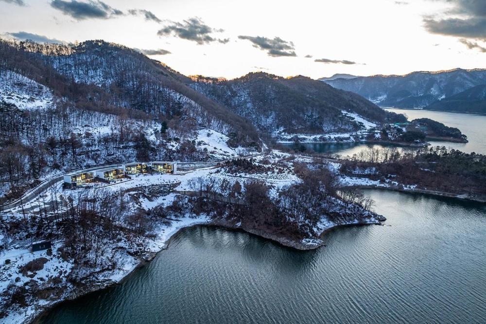 Jecheon The Shine Cheongpung 호텔 외부 사진