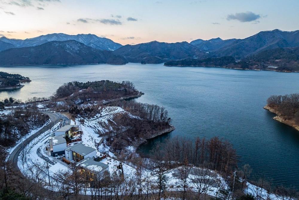 Jecheon The Shine Cheongpung 호텔 외부 사진